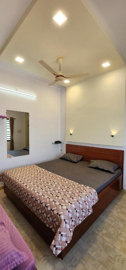 Hotel Jb Star Mandvi  Bagian luar foto