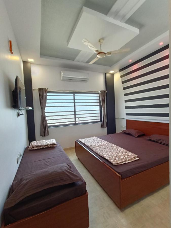 Hotel Jb Star Mandvi  Bagian luar foto